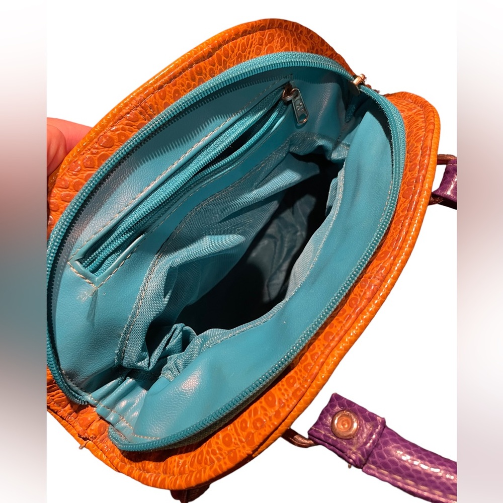 Colorful NAS Handbag - Picture 4 of 6